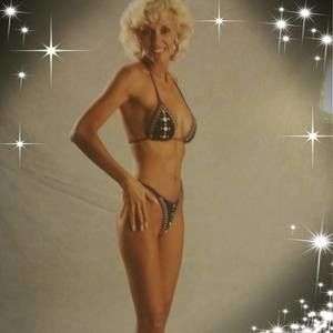 Meet your Posher, Corinne